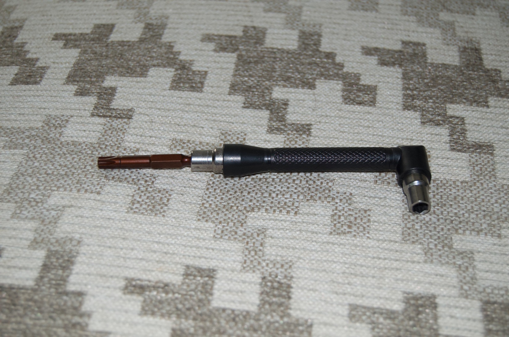T20 Torx adapter and driver holder included with the VION Magnetic Phone Mount